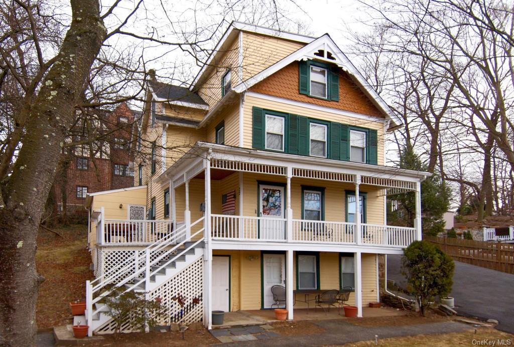Primary Photo - 22 Manursing Ave