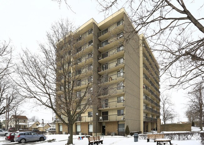 Building Photo - Villa Mercede Apartments