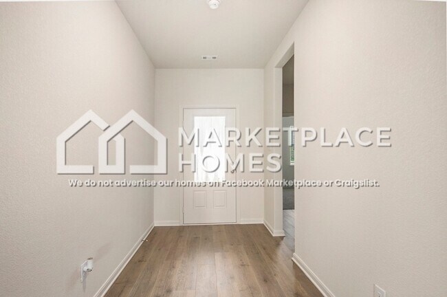 Building Photo - 10925 Gray Mare Dr