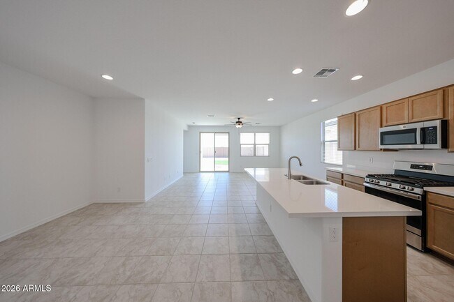 Foto del edificio - 26125 N 170th Ave