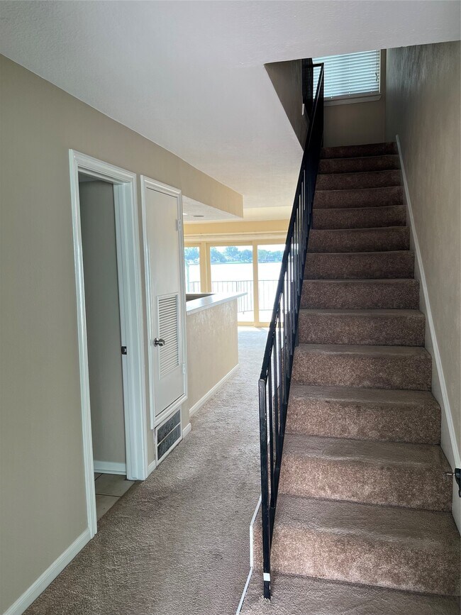 Foto del edificio - 7041 Kingston Cove Ln