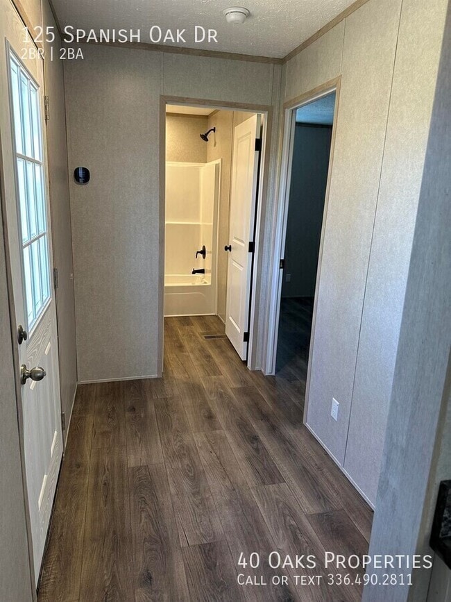 Foto del edificio - 125 Spanish Oak Dr