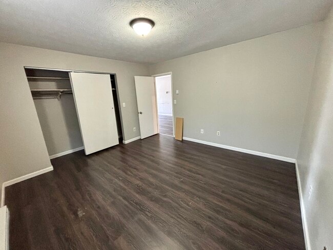 Building Photo - 1155 KY-3057