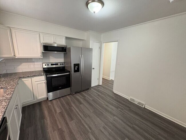 Foto del edificio - 7415 Willow Ave