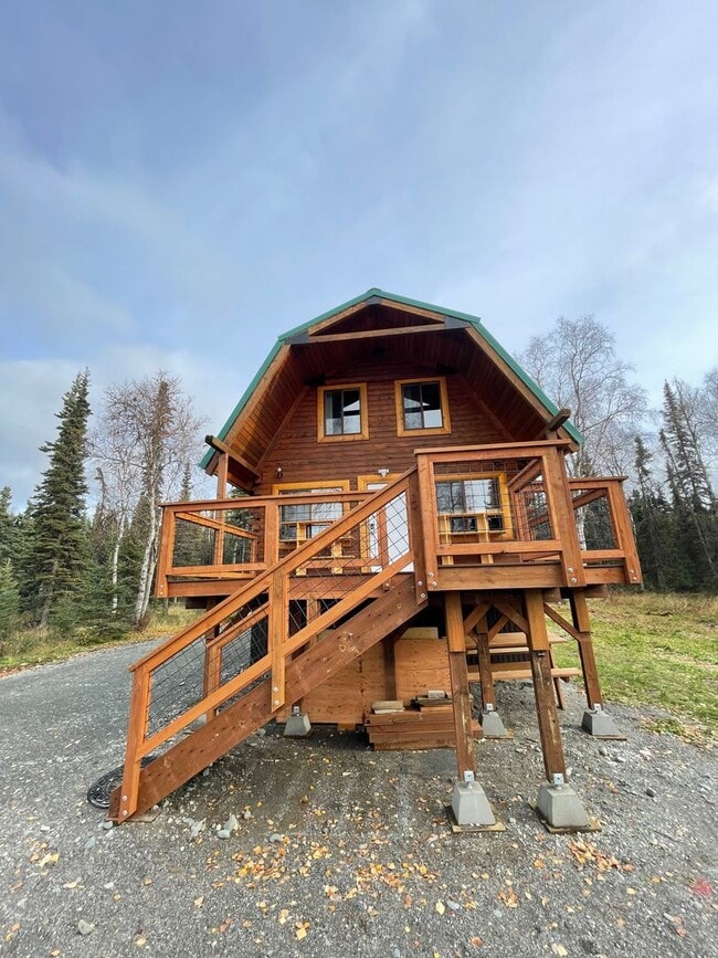 Building Photo - SOLDOTNA CABIN!
