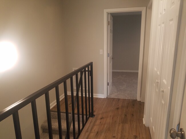 Foto del edificio - Maplecrest Square Apartments