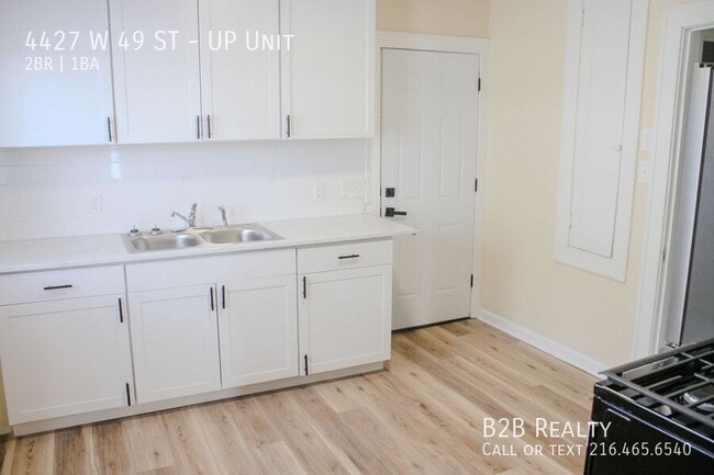 Building Photo - 4427 W 49th St
