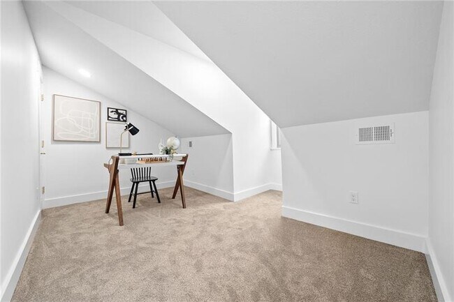 Foto del edificio - Fully renovated gem close to everything Pittsburgh offers!