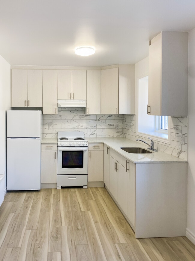 Building Photo - 630 Cummings Ave