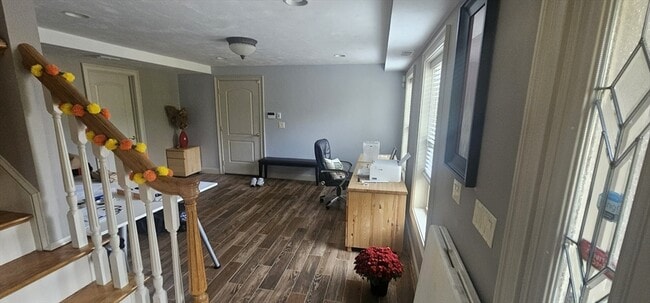 Foto del edificio - 227 Thurber Ave