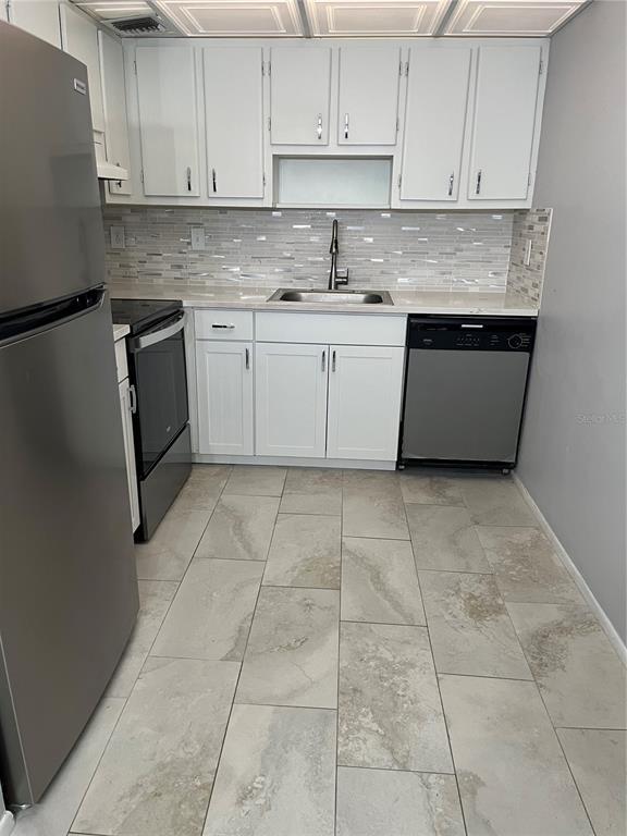 Foto del edificio - 3300 Fox Chase Cir