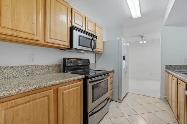 Foto del edificio - Beautifully maintained 1-story condo in Re...