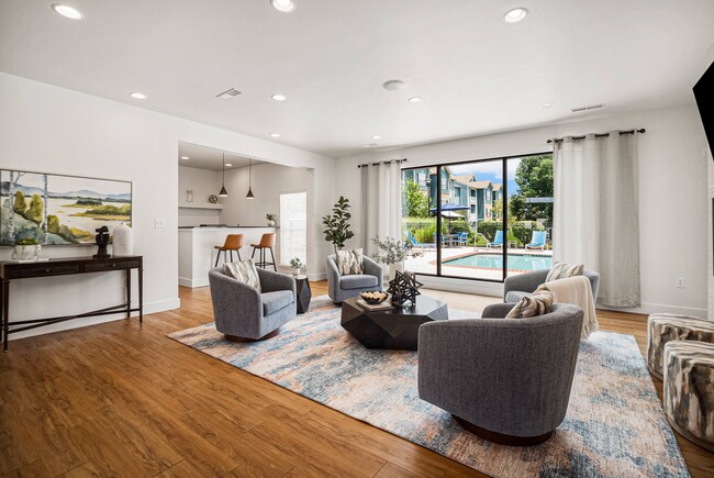 Building Photo - Aventura at Richmond