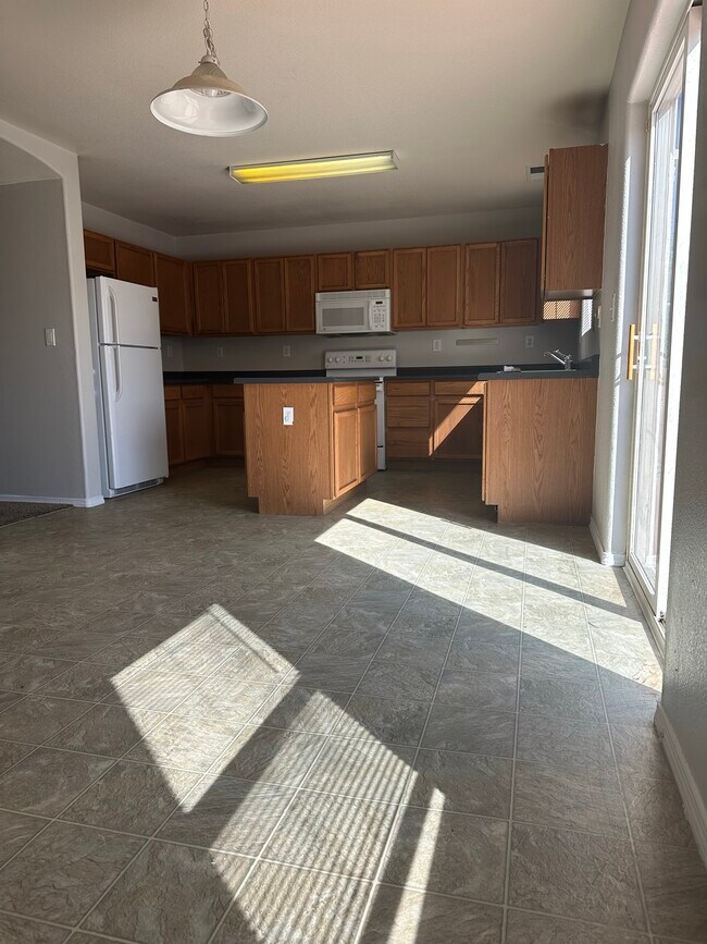 Foto del edificio - 7700 Wood Stork Ct NW