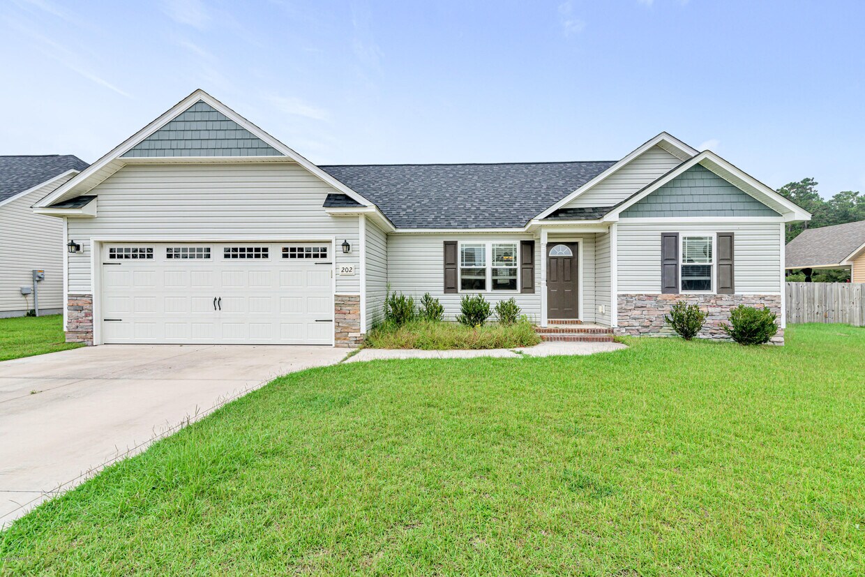 Foto principal - 202 Brice Ct
