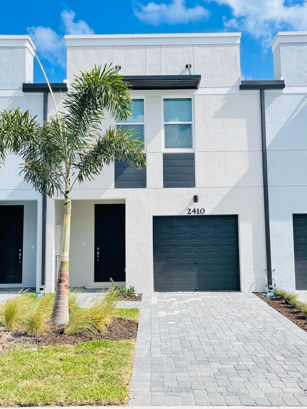 2410 Tarvest Way, Stuart, FL 34997 Townhome Rentals in Stuart FL