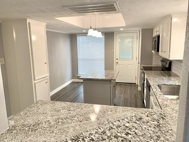 Foto del edificio - 106 Land Grant Ct