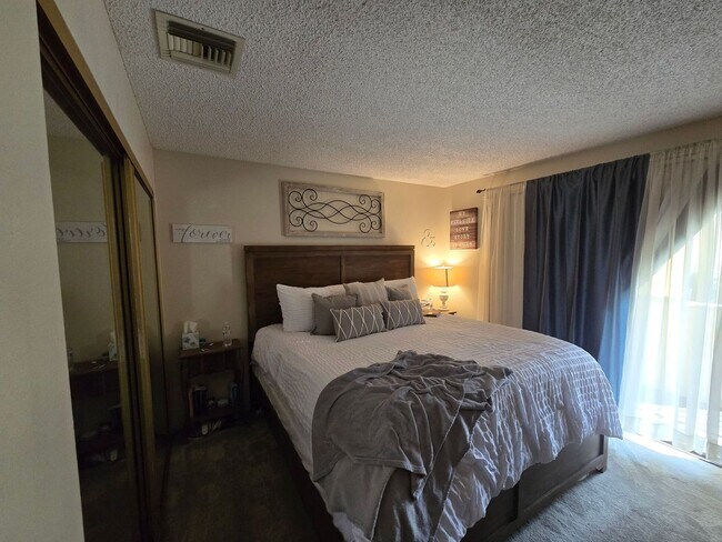 Foto del edificio - Charming 1 Bed 1 Bath in Hemet!