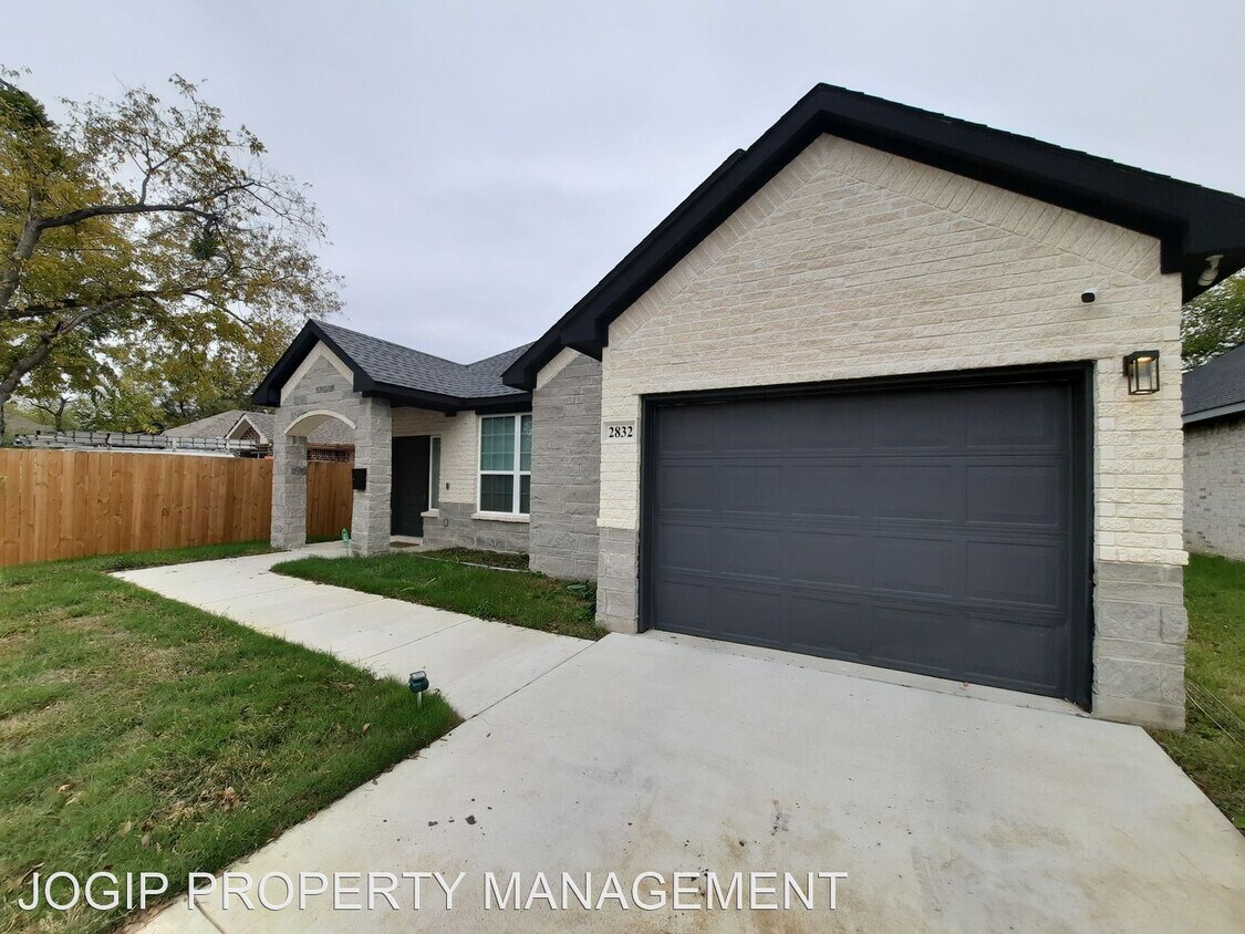 Foto principal - 3 br, 3 bath House - 2832 Pennsylvania Ave