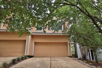 Building Photo - 38 Blue Creek Pl