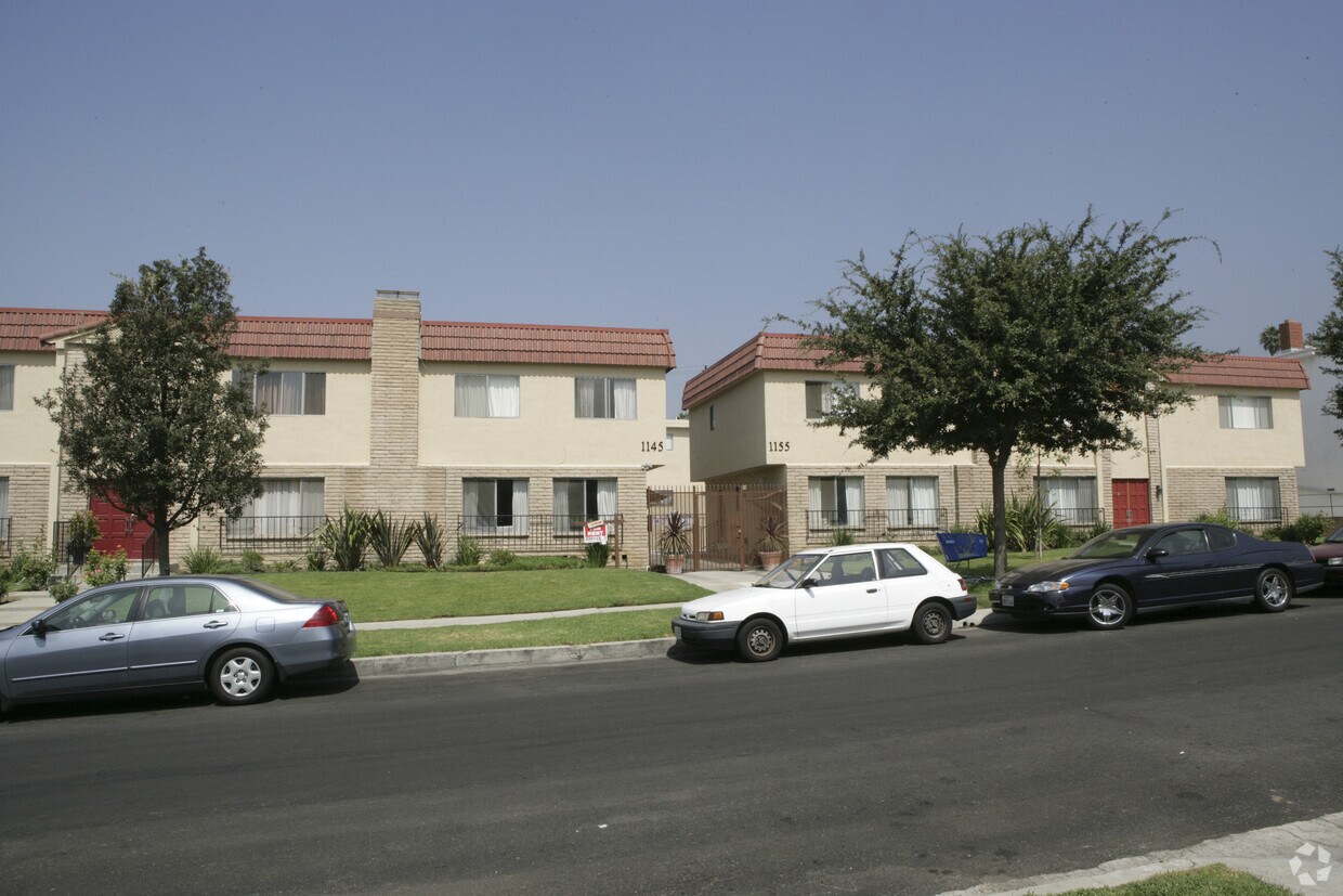 Foto del edificio - 1145 Thompson Ave