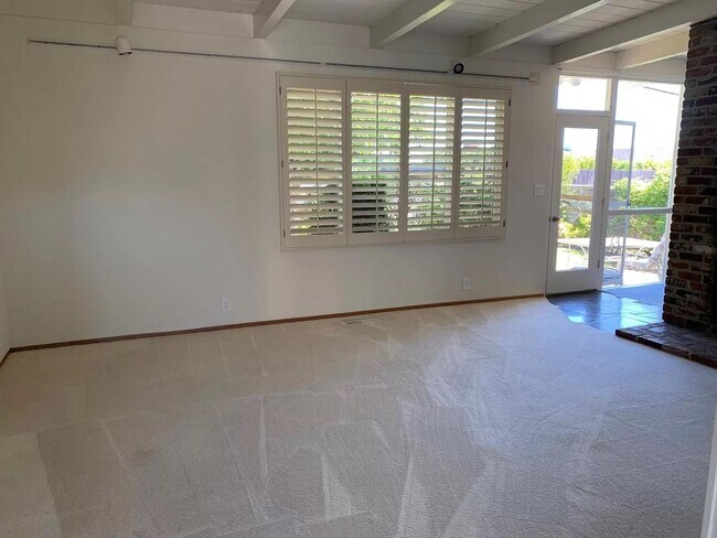 Foto del edificio - 1170 Oakwood Dr