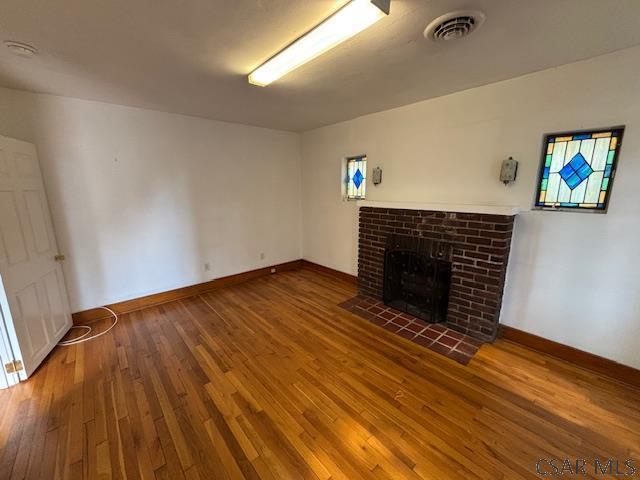 Foto del edificio - 701 Demuth St