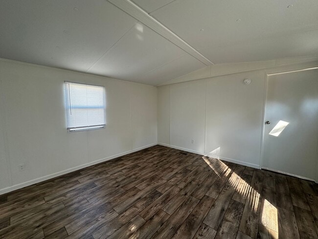 Building Photo - 1305 13th St