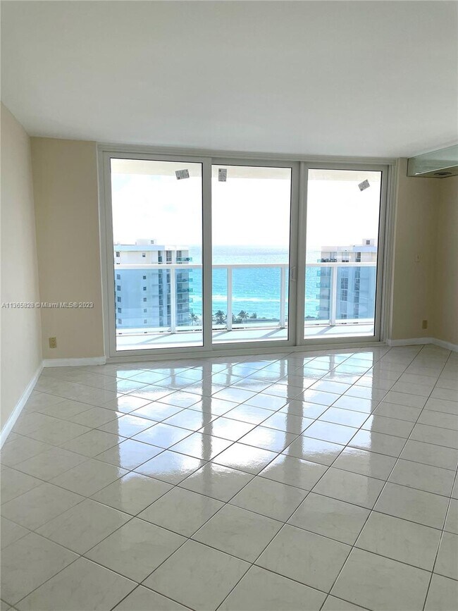 Foto del edificio - 3800 S Ocean Dr