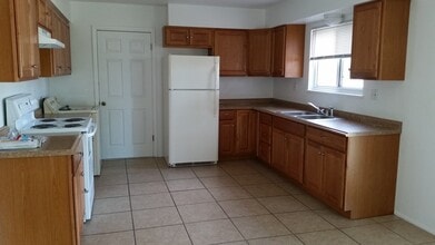 Building Photo - 3006 Cll Quieta