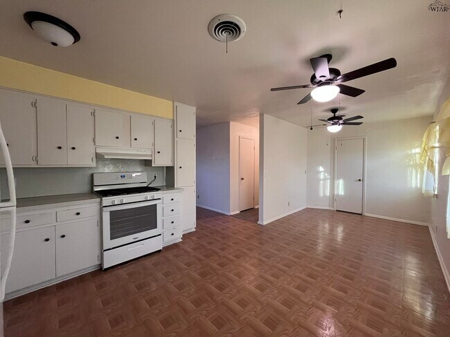 Foto del edificio - 4723 N Shore Dr