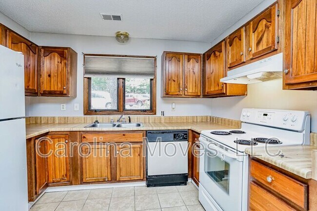 Foto del edificio - 350 Mountain Creek Church Rd
