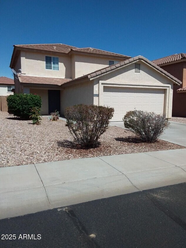Foto principal - 65 N 224th Ln