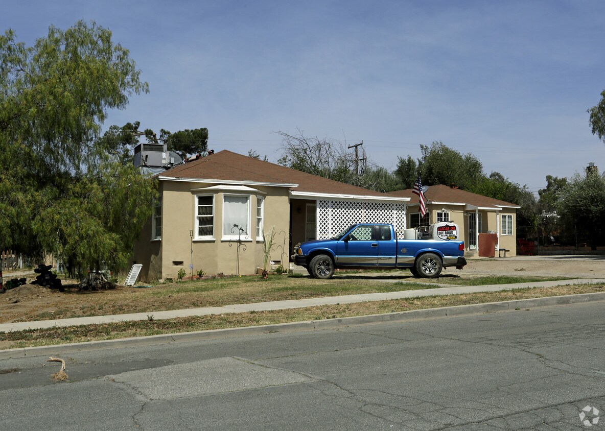 Foto del edificio - 117 N Lowell St