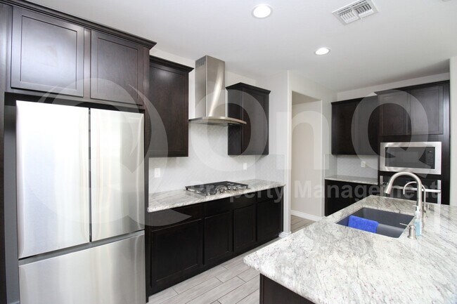 Foto del edificio - 9507 E Saturn Ave