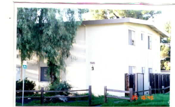 Building Photo - 1585 E Calaveras Blvd