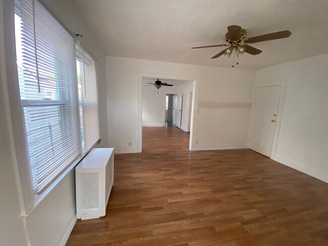 Foto del edificio - 145-33 Glassboro Ave