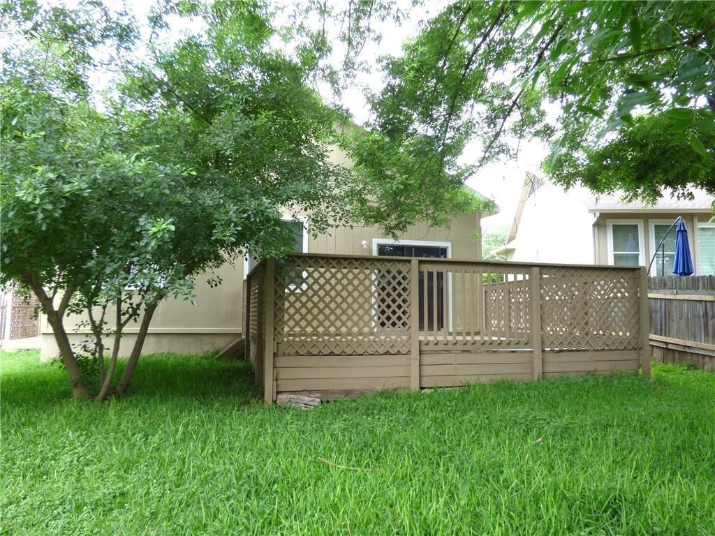 Building Photo - 2103 Castle View Dr