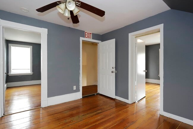 Foto del edificio - 50-52-52 Rivet St