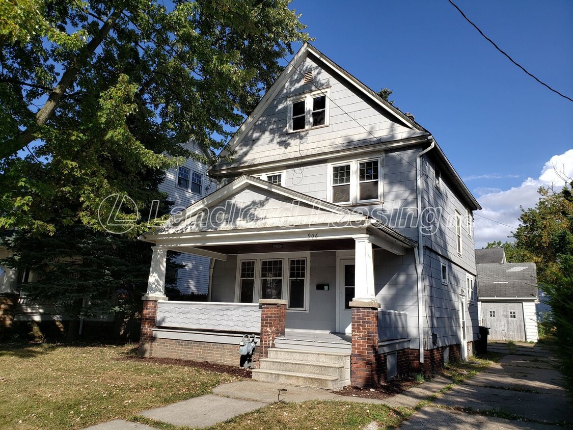 Primary Photo - For Sale Land Contract - $129,900 EZ BUY P...