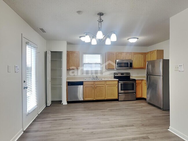 Building Photo - 8404 S Shady Trail Dr