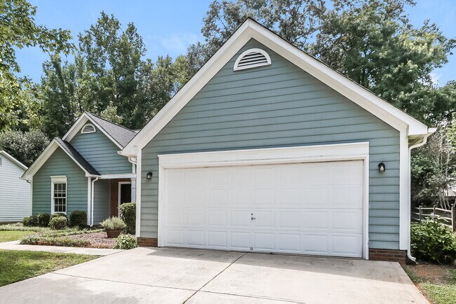 Foto del edificio - 11621 Long Forest Dr