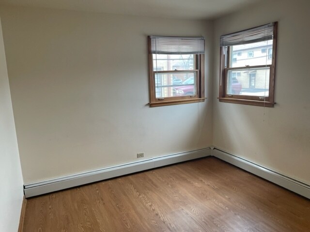 Building Photo - 2412 N 76th Ave