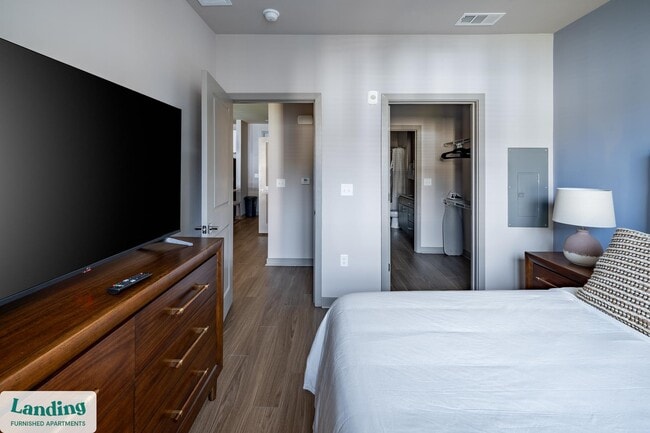 Building Photo - 1559 W 9 Mile Rd