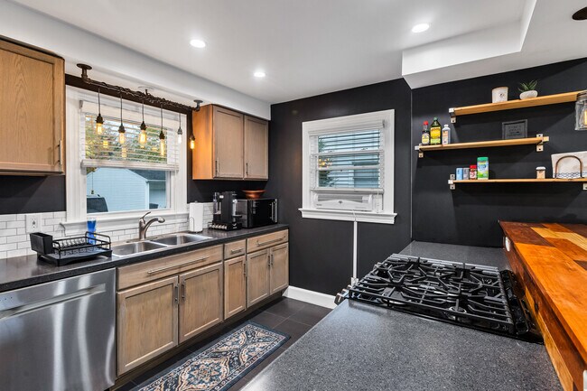 Foto del edificio - 1140 Trumbull Ave SE