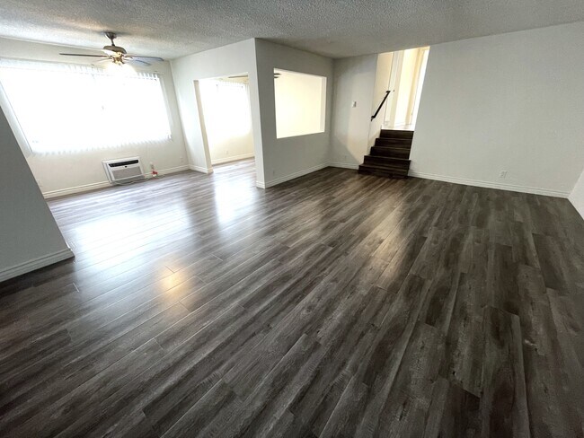Foto del edificio - 10973 Palms Blvd