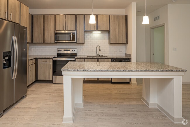 2BR, 2BA - 1,176SF - East Bay Flats Apartments