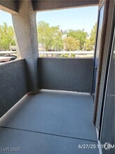 Building Photo - 555 E Silverado Ranch Blvd