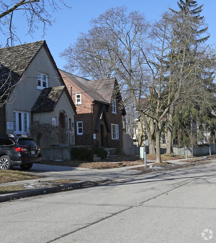 Photo du bâtiment - 65 Roy St