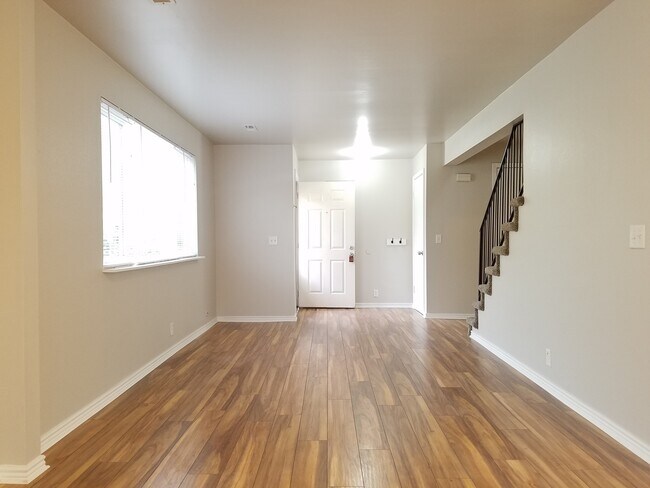 Foto del edificio - 7942 Chadbourne Dr